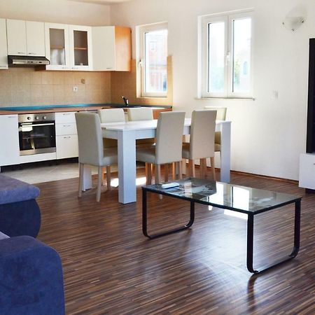 Apartman Ana ซรีมา ภายนอก รูปภาพ